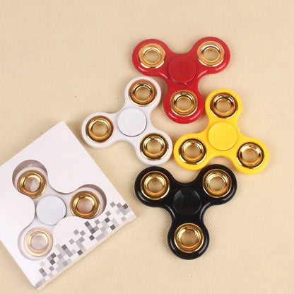 🌀 The Original Spinner – Simple, Smooth, Satisfying
The classic fidget spinner never goes out of style. Designed for both kids and adults, it’s the perfect way to reduce stress, fight boredom, and improve focus anywhere.