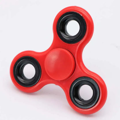🌀 The Original Spinner – Simple, Smooth, Satisfying
The classic fidget spinner never goes out of style. Designed for both kids and adults, it’s the perfect way to reduce stress, fight boredom, and improve focus anywhere.